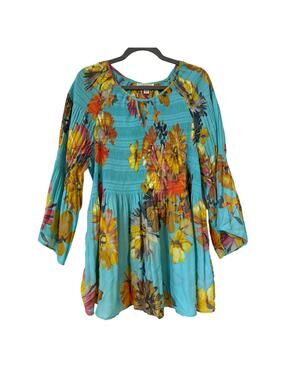 Spence Woman 1X 3/4 Bell Sleeve Scoop Key Hole Neck Blue With Autumn Flowers